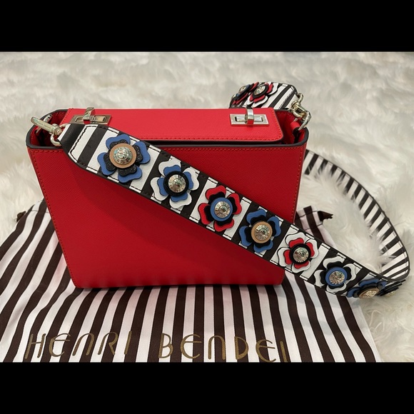 Henri Bendel Limited Edition Bouquet  bag - Picture 2 of 15